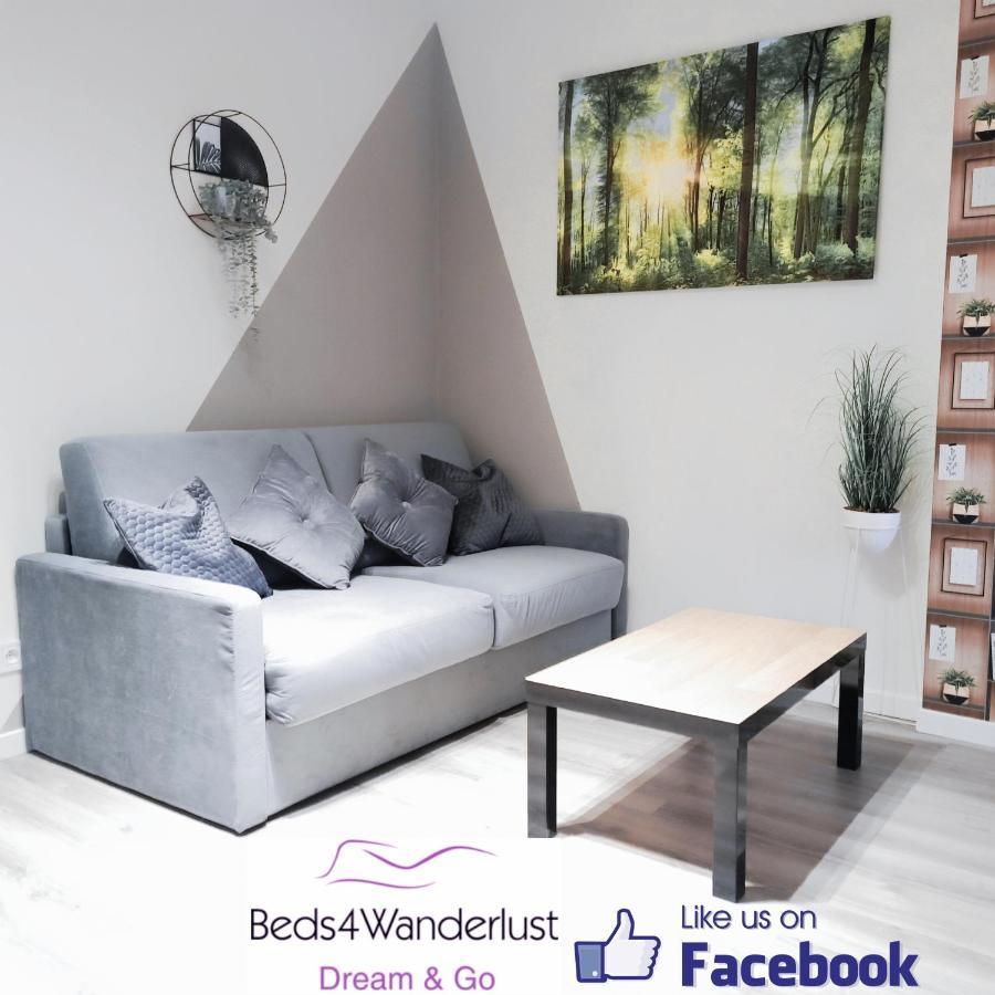 Detente & Jardin By Beds4Wanderlust - Charmant T2 Avec Jardin - Gare Plaisir-Grignon, Versailles 20Km Exterior photo